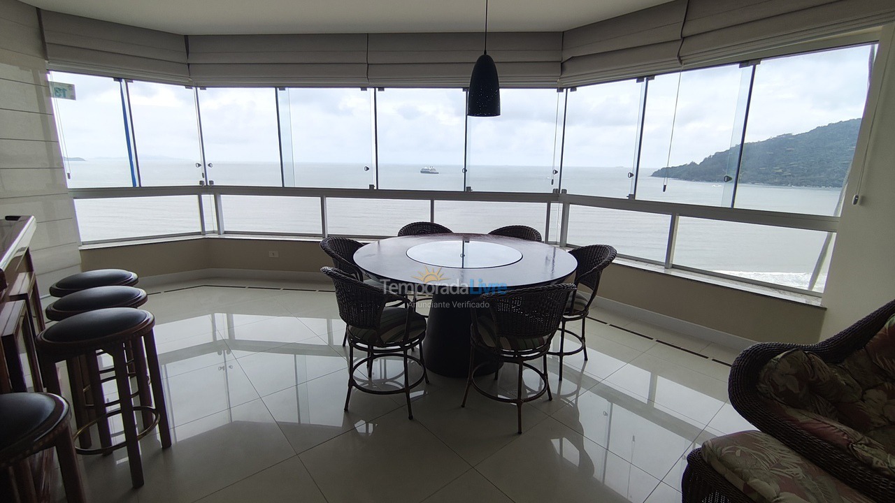 Apartamento para aluguel de temporada em Balneário Camboriú (Centro)