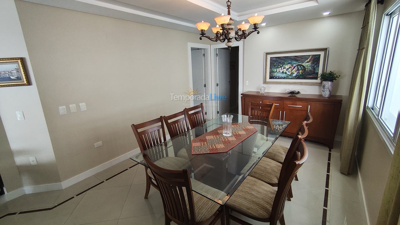 Apartamento para aluguel de temporada em Balneário Camboriú (Centro)