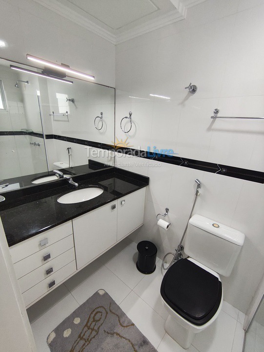 Apartamento para aluguel de temporada em Balneário Camboriú (Centro)