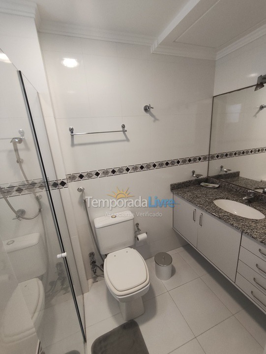 Apartamento para aluguel de temporada em Balneário Camboriú (Centro)