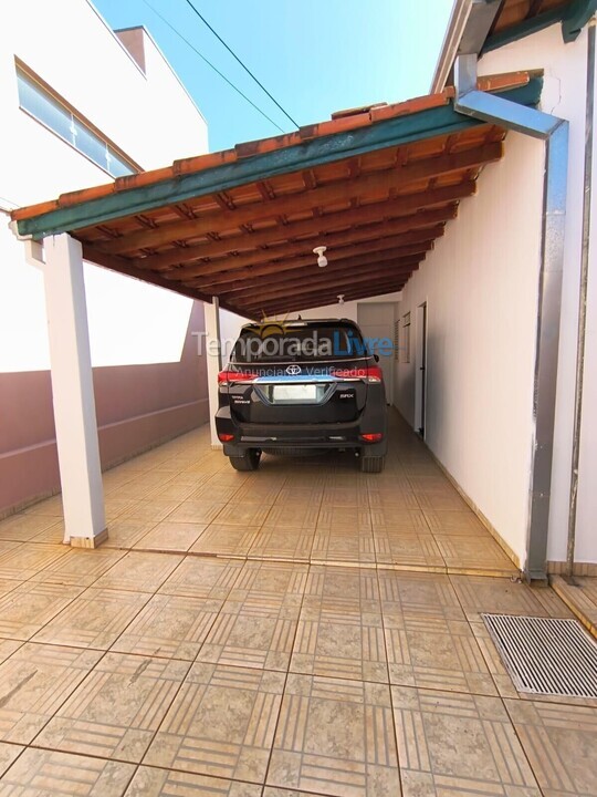 Casa para alquiler de vacaciones em Franca (Rua Santa Catarina 650)