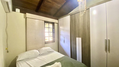 Aconchegante casa estilo Chalé com Piscina em Mariscal - Bombinhas