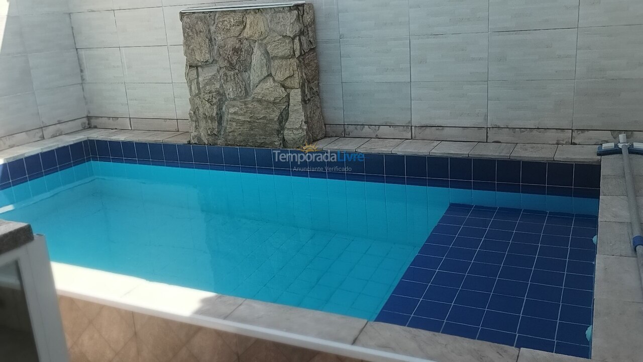 Casa para aluguel de temporada em Mongaguá (Mongaguá)