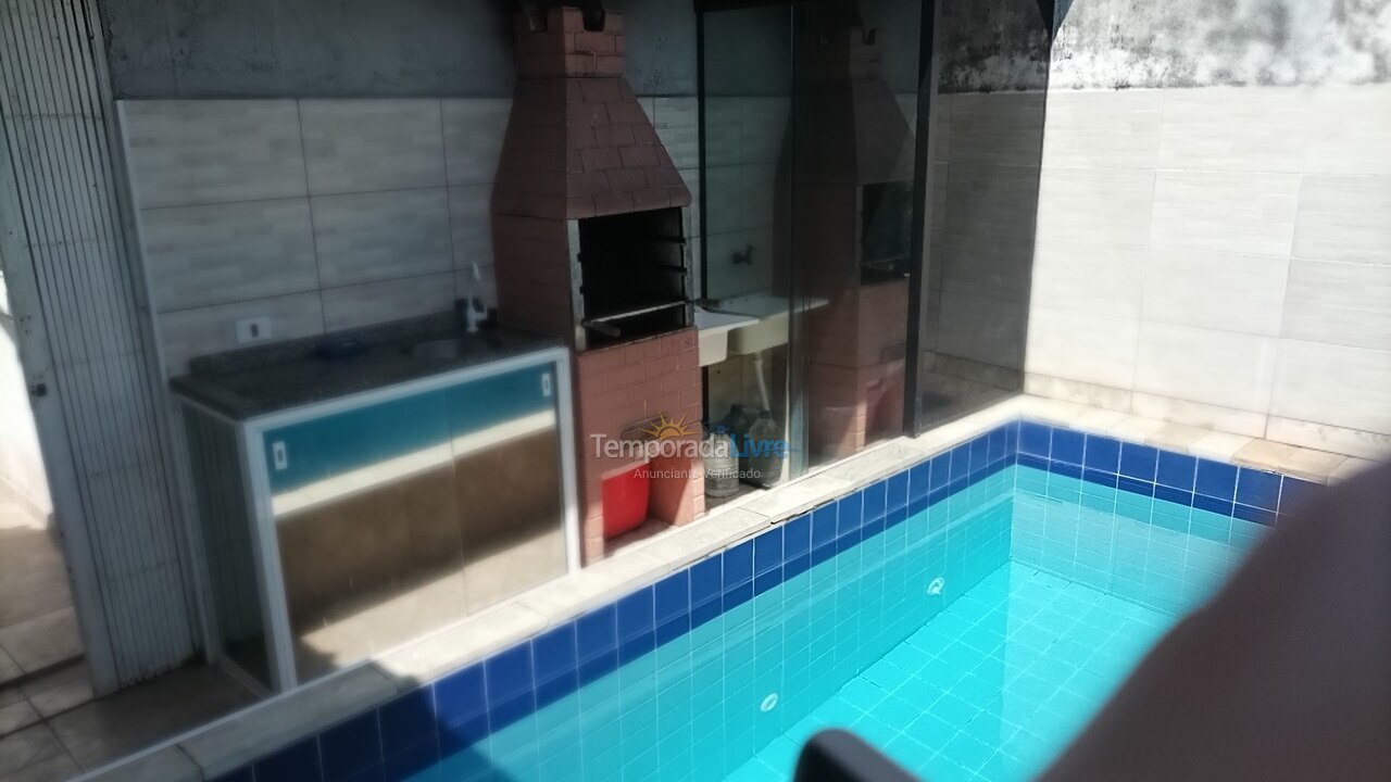 Casa para aluguel de temporada em Mongaguá (Mongaguá)