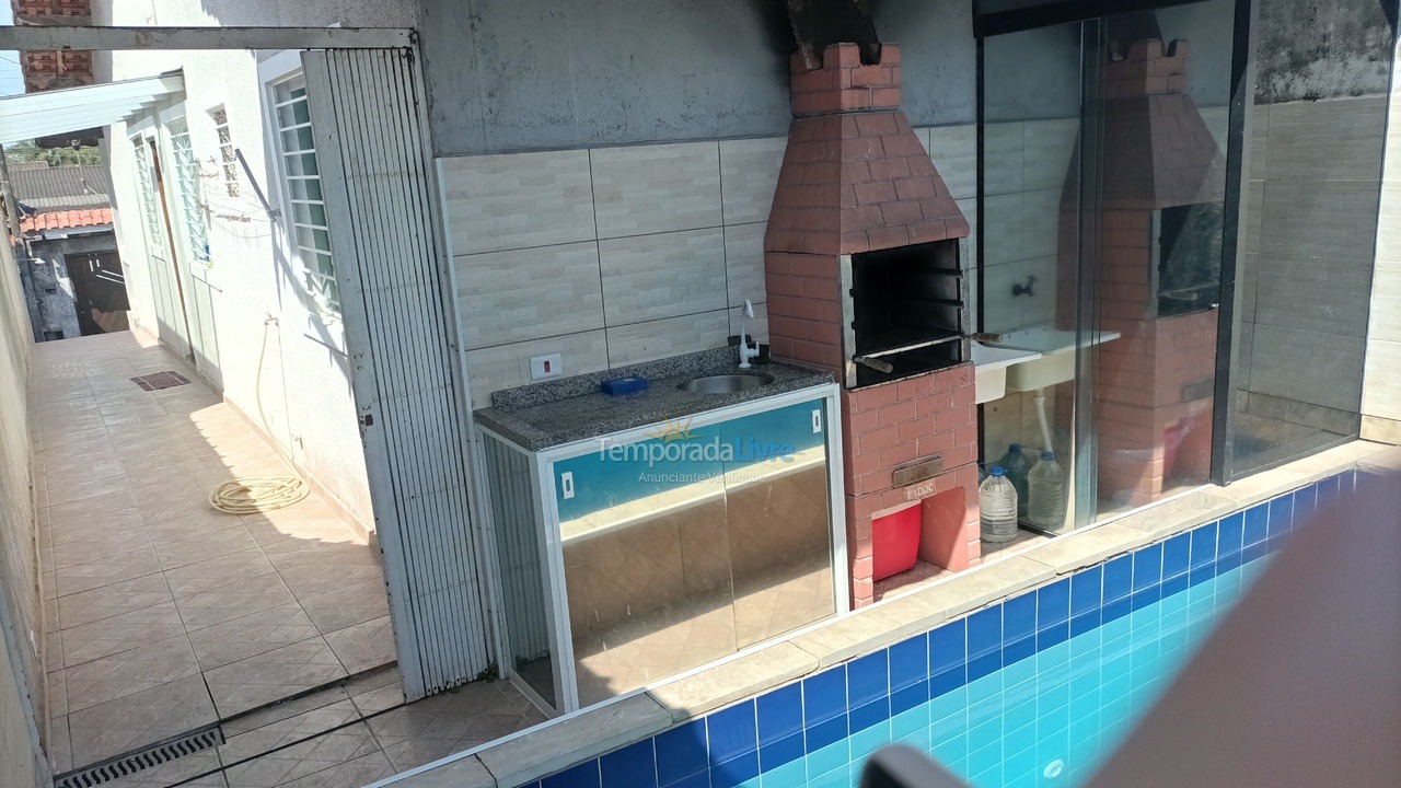 Casa para aluguel de temporada em Mongaguá (Mongaguá)
