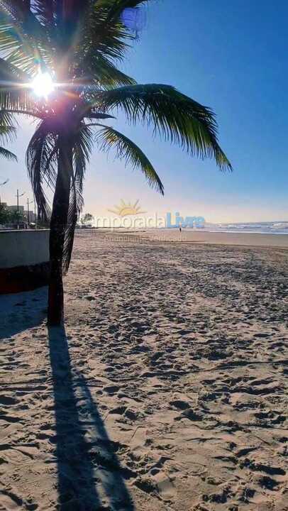 Apartamento para aluguel de temporada em Mongaguá (Centro)