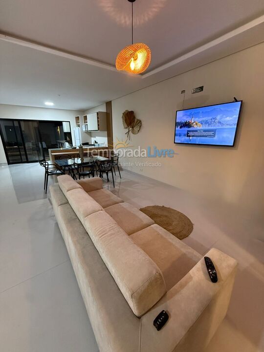 House for vacation rental in Matinhos (Balneário Currais)