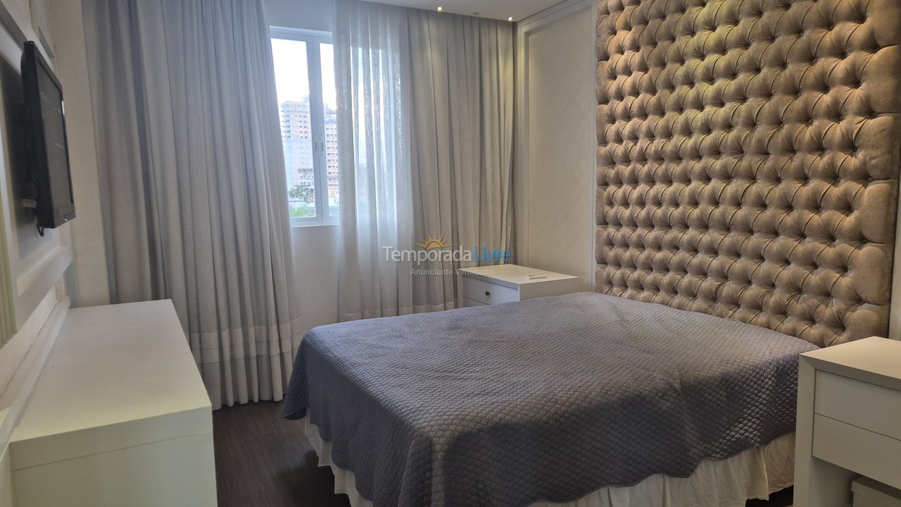 Apartamento para aluguel de temporada em Itapema (Meia Praia)