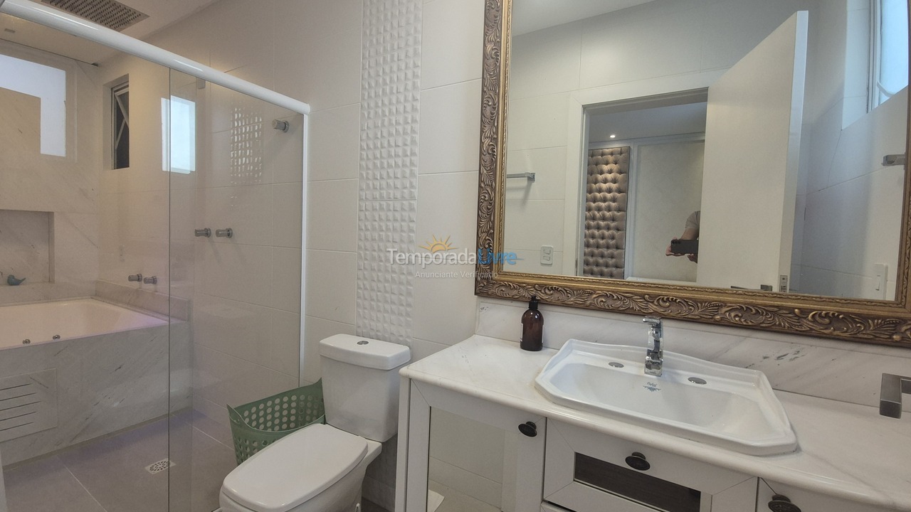 Apartamento para aluguel de temporada em Itapema (Meia Praia)