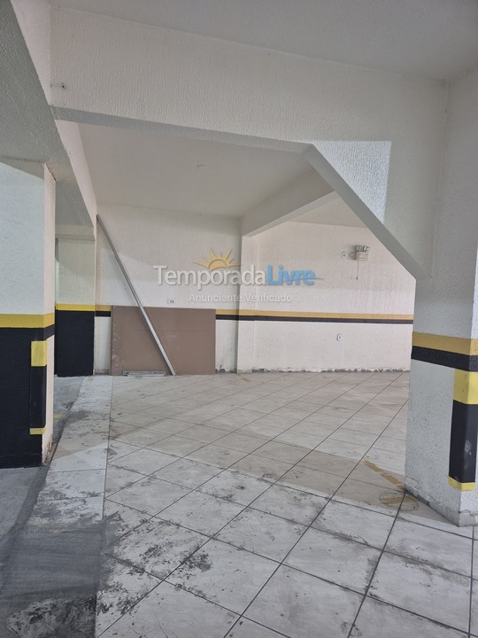 Apartamento para aluguel de temporada em Itapema (Meia Praia)