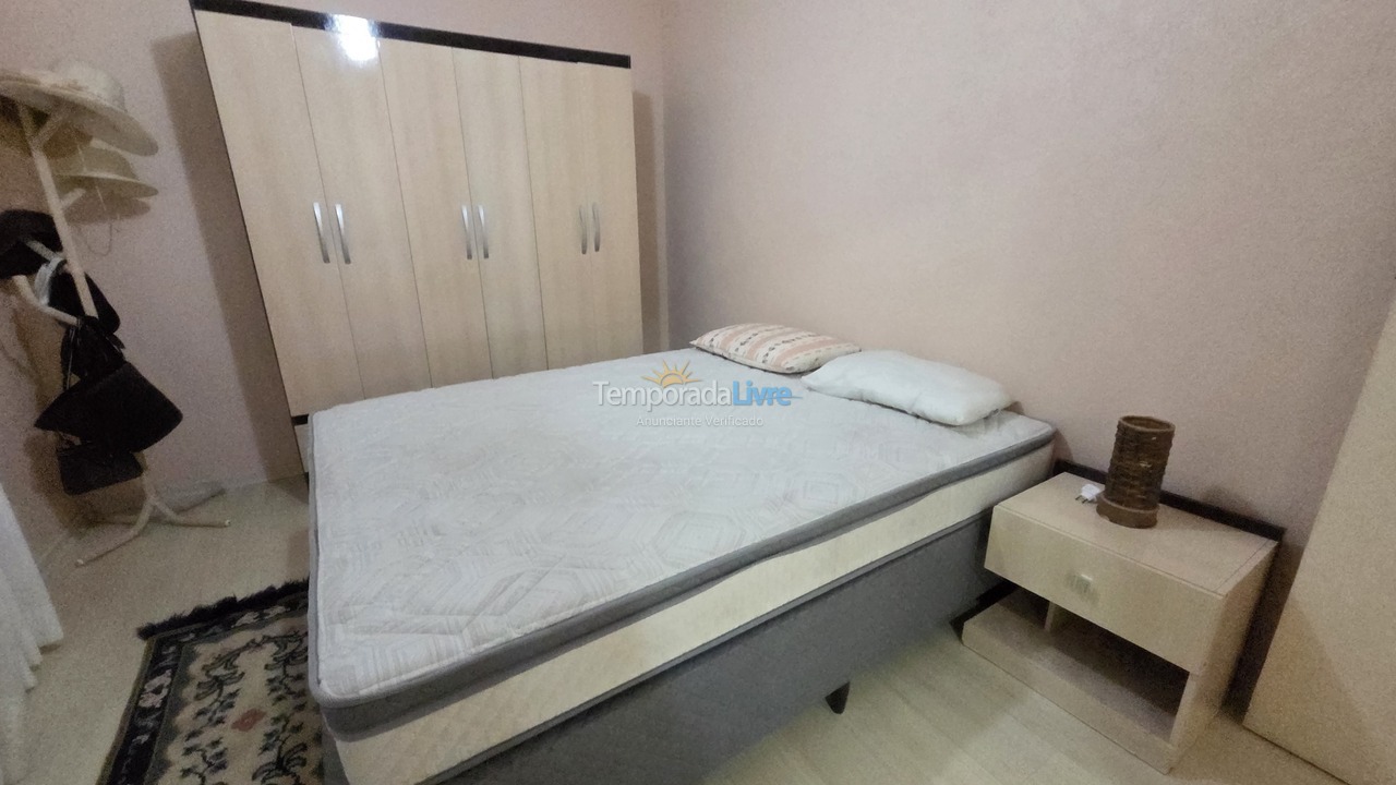 Apartment for vacation rental in Guarujá (Pitangueiras)