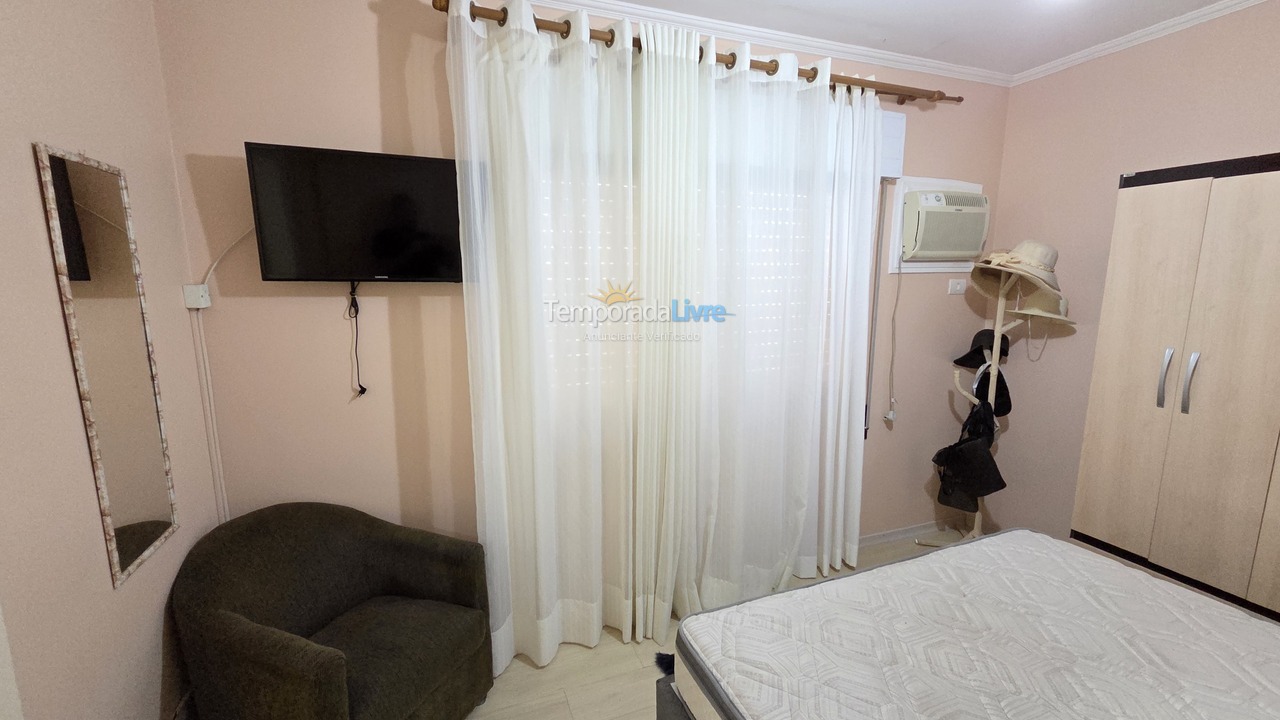 Apartment for vacation rental in Guarujá (Pitangueiras)