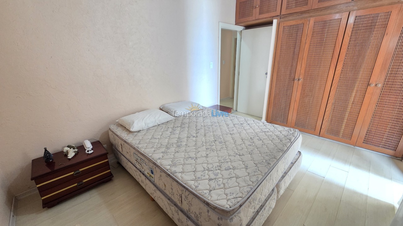 Apartment for vacation rental in Guarujá (Pitangueiras)