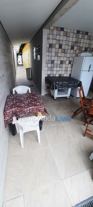 Casa para alquiler de vacaciones em Praia Grande (Balneário Maracanã)