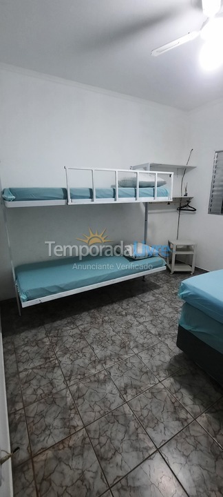 Casa para alquiler de vacaciones em Praia Grande (Balneário Maracanã)