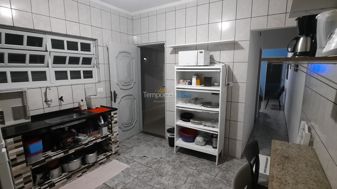 Casa para alquiler de vacaciones em Praia Grande (Balneário Maracanã)