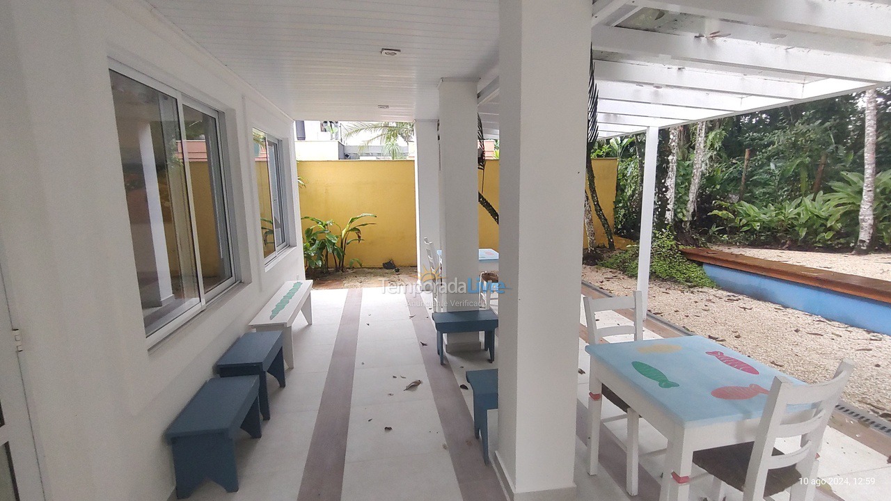 Casa para aluguel de temporada em Bertioga (Riviera de São Lourenço)