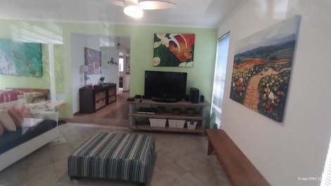 Casa alto padrão com 4 dorm em Riviera de São Lourenço