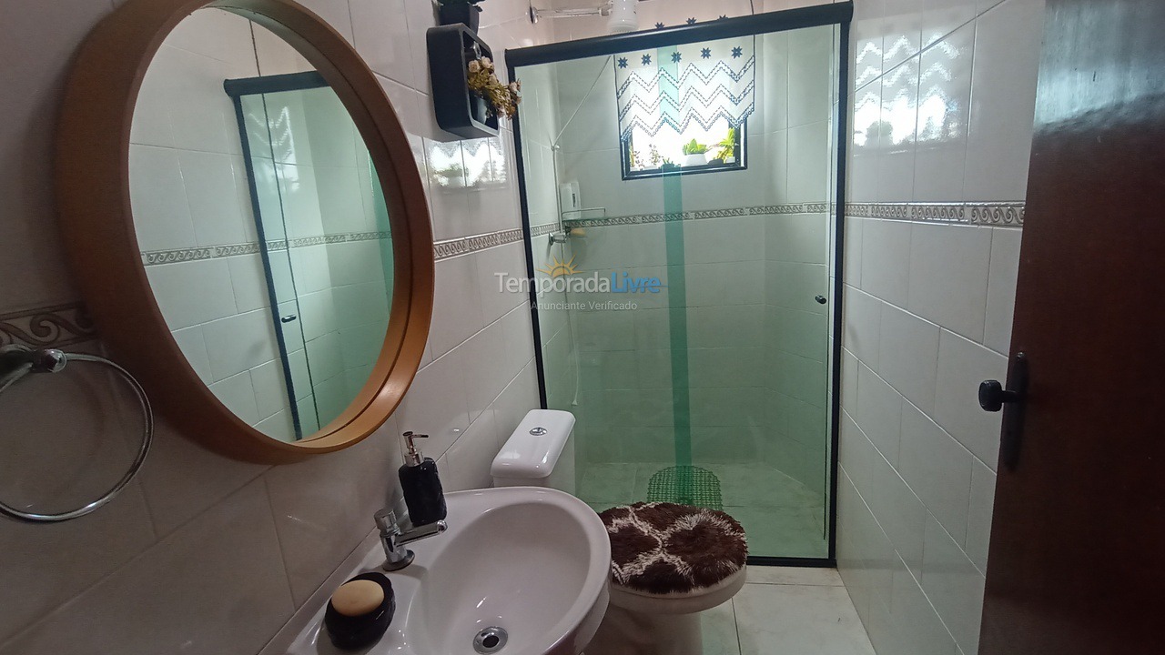 Apartamento para aluguel de temporada em Praia Grande (Vila Tupi)