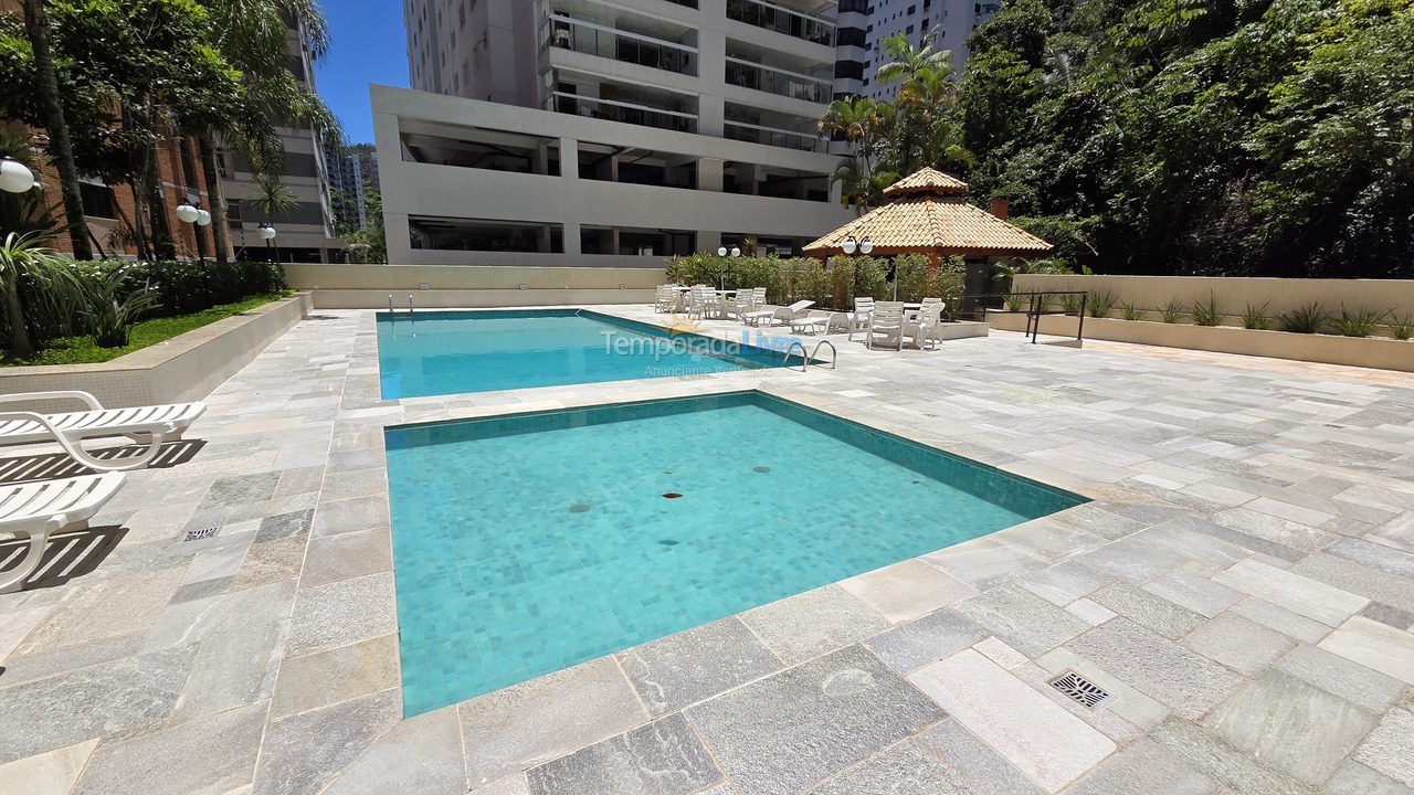Apartment for vacation rental in Guarujá (Pitangueiras)
