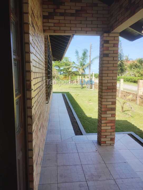 Casa para aluguel de temporada em Itapoá (Balneário das Palmeiras)