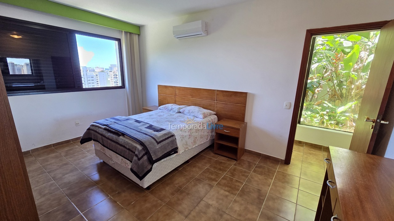 Apartment for vacation rental in Guarujá (Pitangueiras)