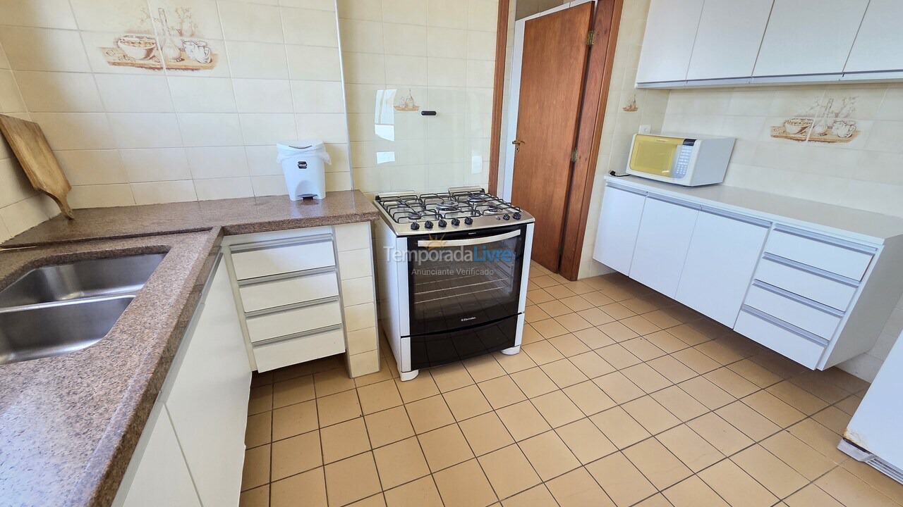 Apartment for vacation rental in Guarujá (Pitangueiras)