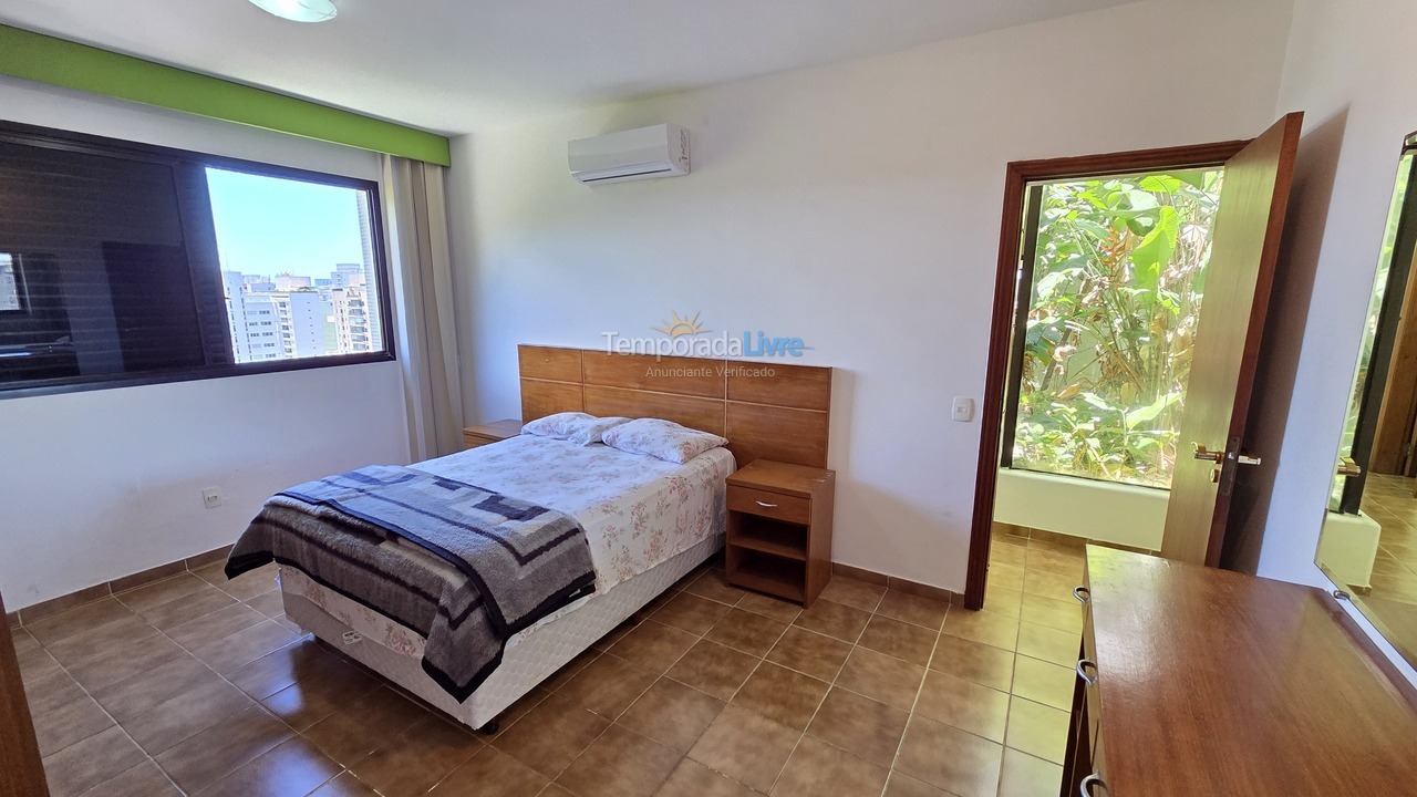 Apartment for vacation rental in Guarujá (Pitangueiras)