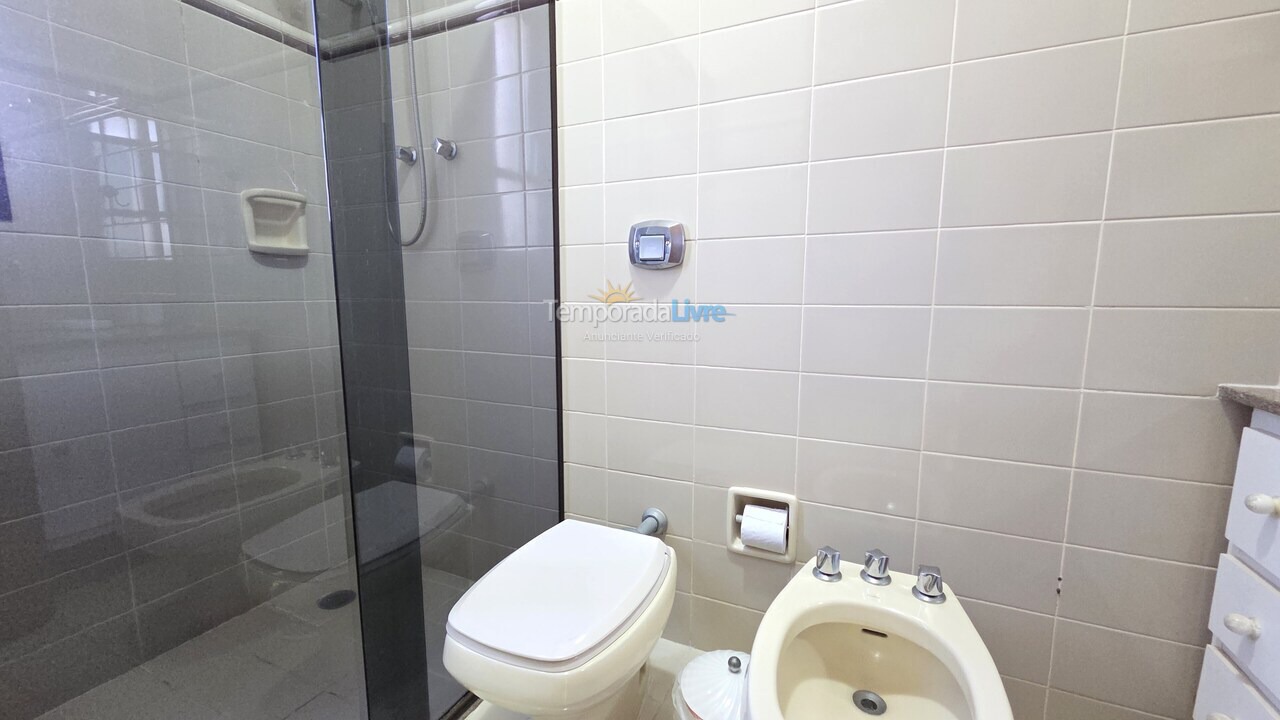 Apartment for vacation rental in Guarujá (Pitangueiras)