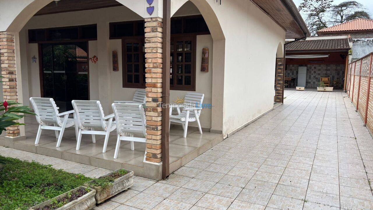 House for vacation rental in Ubatuba (Toninhas)