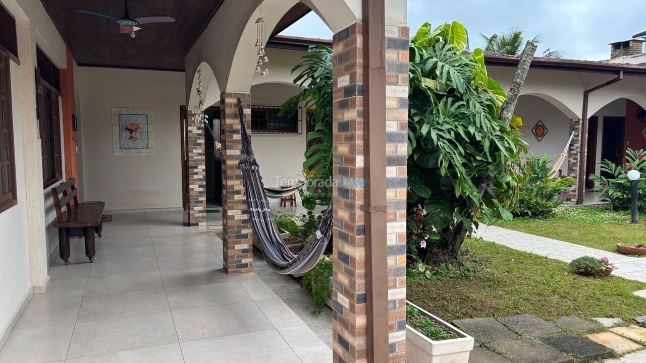 House for vacation rental in Ubatuba (Toninhas)