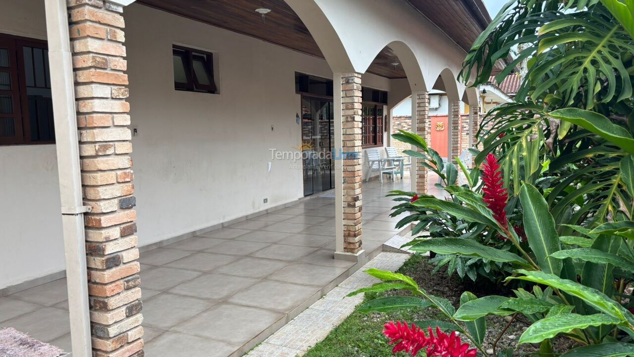 House for vacation rental in Ubatuba (Toninhas)