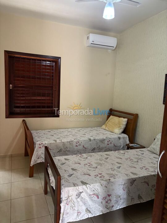 House for vacation rental in Ubatuba (Toninhas)