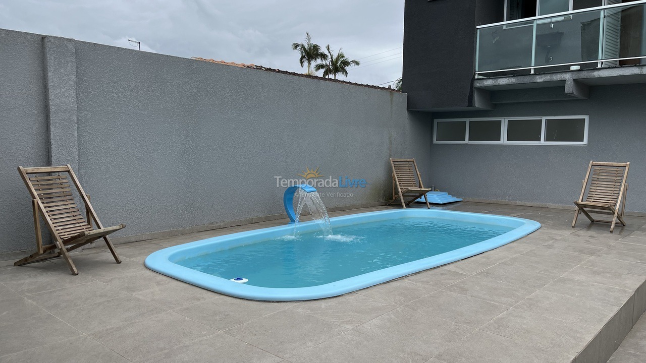 Casa para aluguel de temporada em Matinhos (Balneário Guacyara Costa Azul)