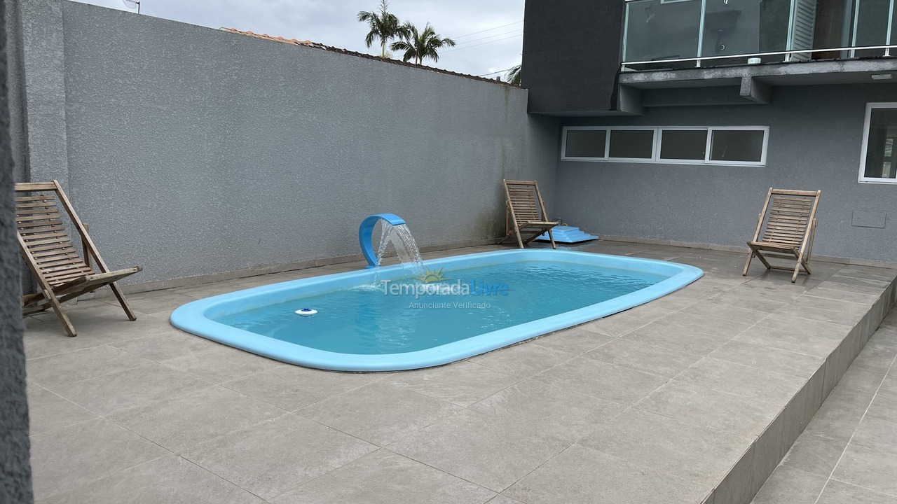 Casa para aluguel de temporada em Matinhos (Balneário Guacyara Costa Azul)