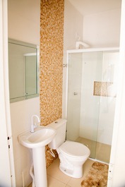 Banheiro área churrasqueira