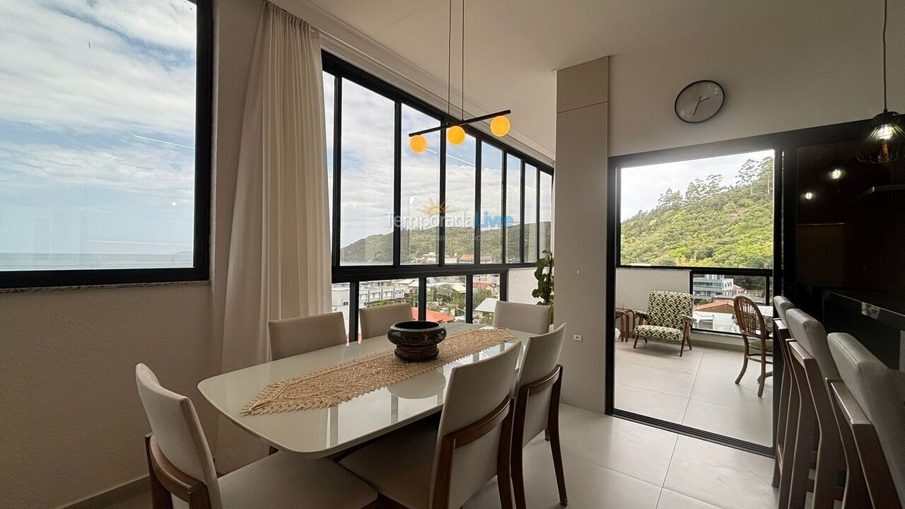 Apartment for vacation rental in Bombinhas (Canto Grande)