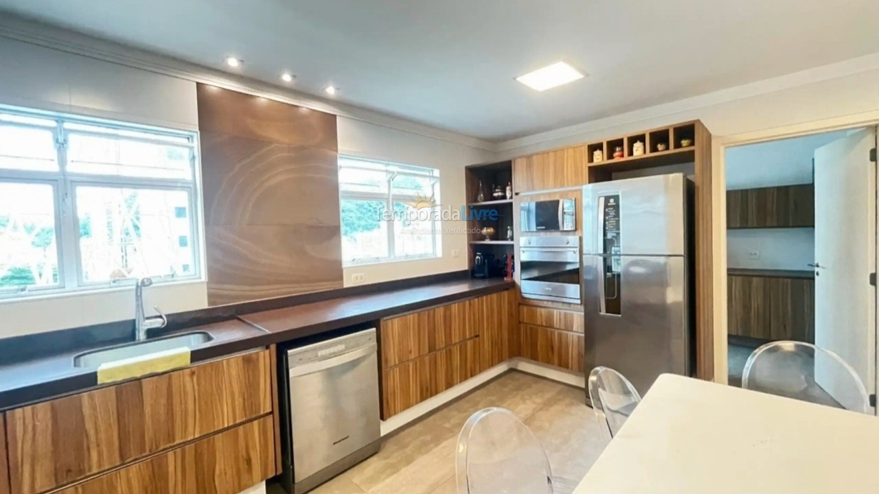 Apartamento para aluguel de temporada em Guarujá (Enseada)