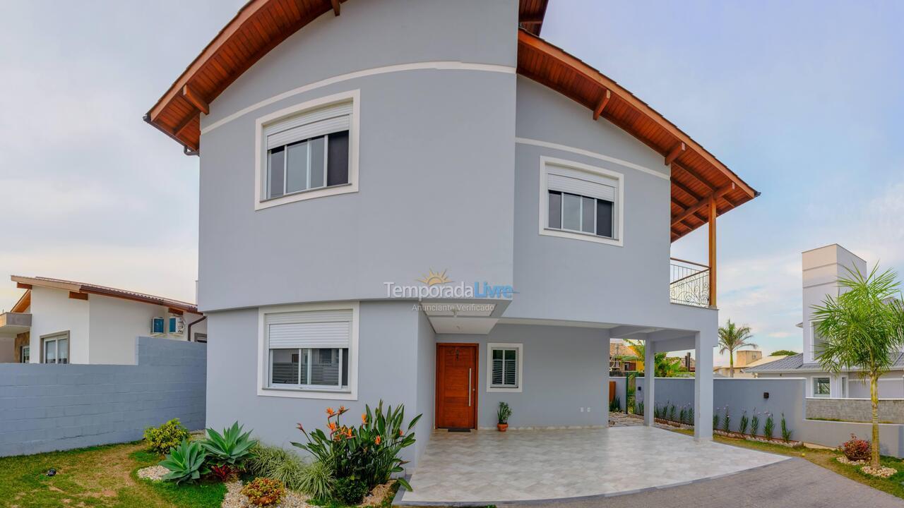 Casa para alquiler de vacaciones em Florianópolis (Novo Campeche)