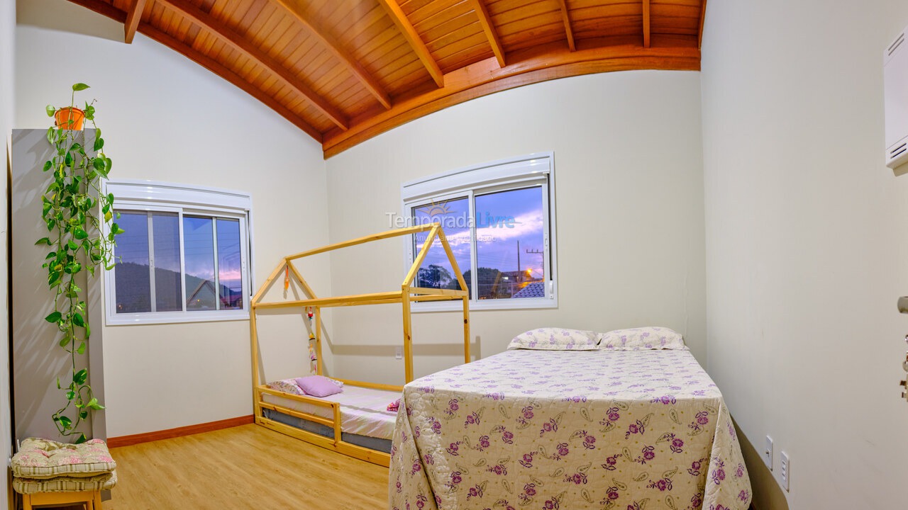 Casa para alquiler de vacaciones em Florianópolis (Novo Campeche)