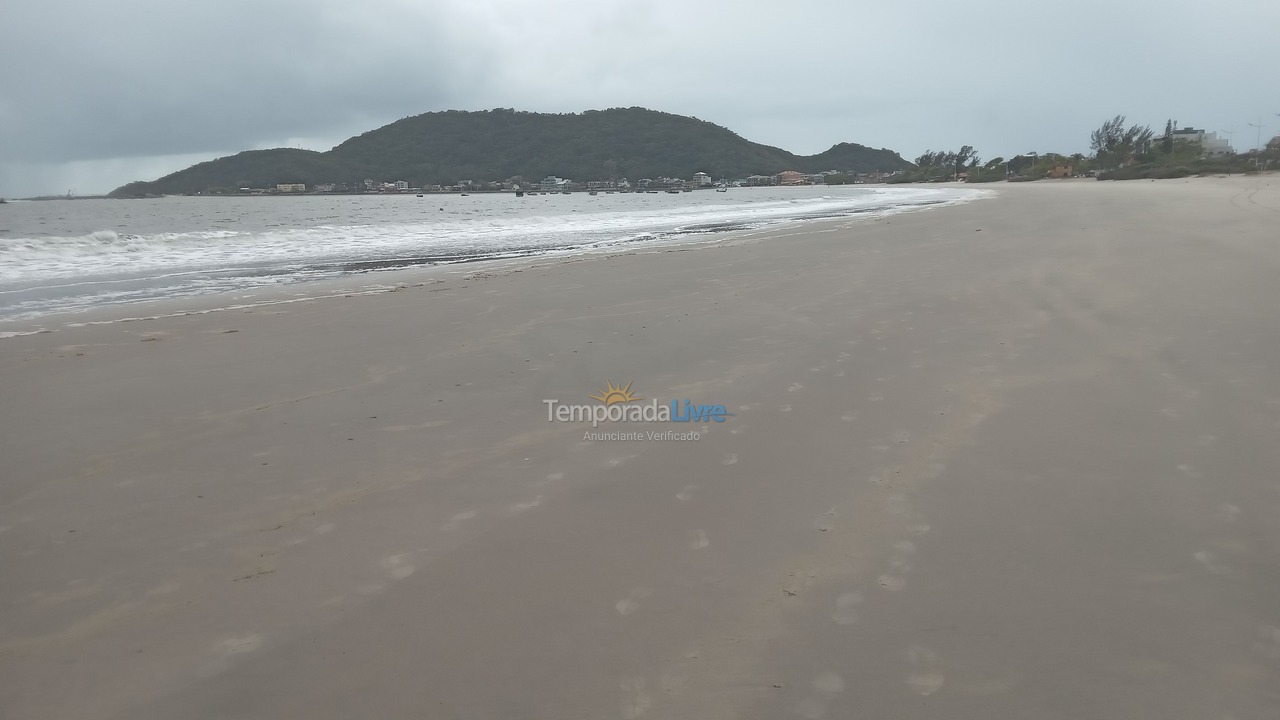 Casa para alquiler de vacaciones em São Francisco do Sul (Enseada)