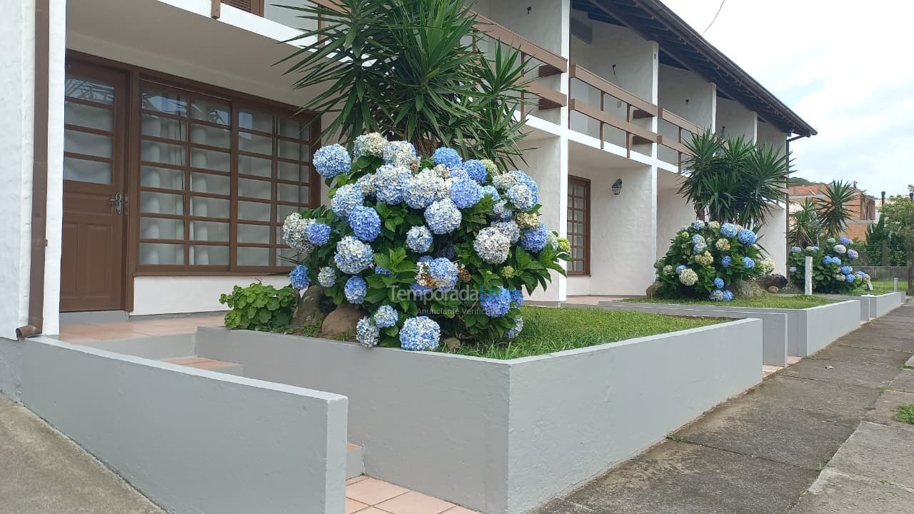 House for vacation rental in Garopaba (Morrinhos)