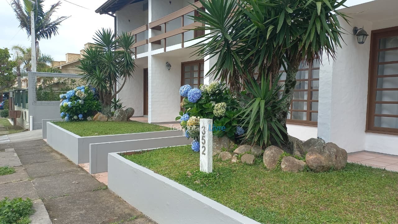 House for vacation rental in Garopaba (Morrinhos)