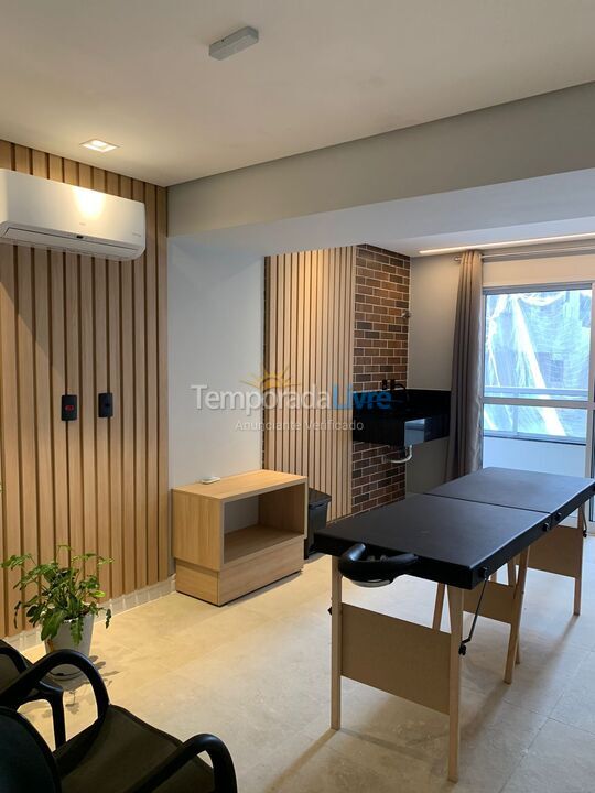 Apartamento para aluguel de temporada em Praia Grande (Praia do Caiçara)