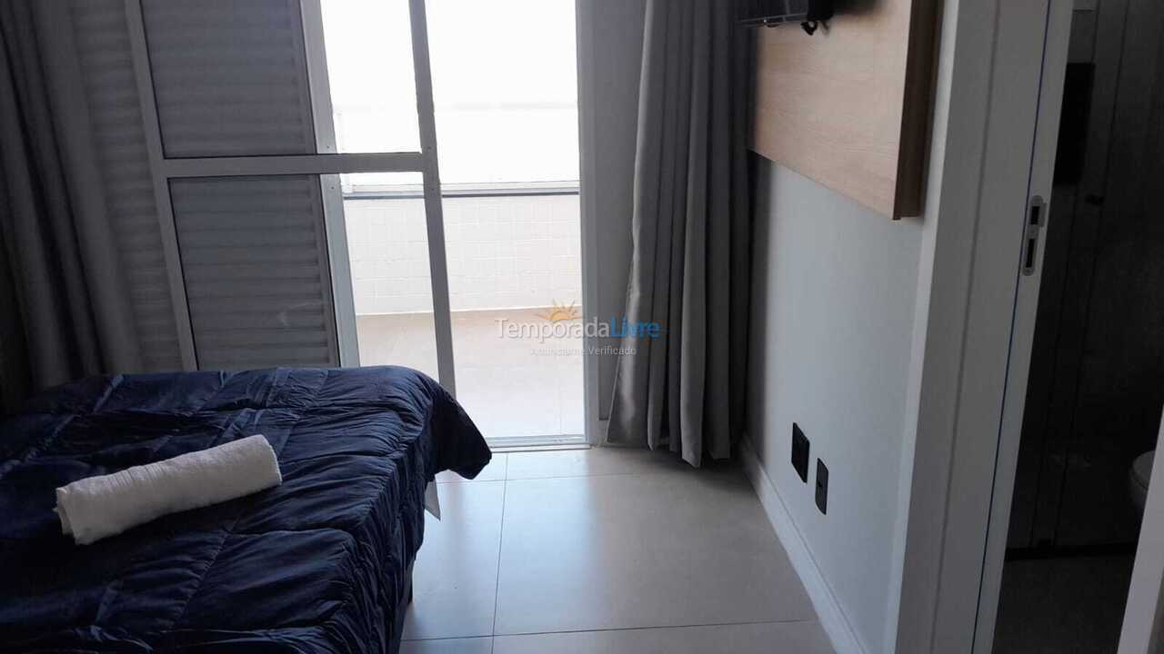 Apartamento para aluguel de temporada em Praia Grande (Praia do Caiçara)