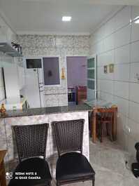 Apartment for rent on Maranduba beach with swimming pool