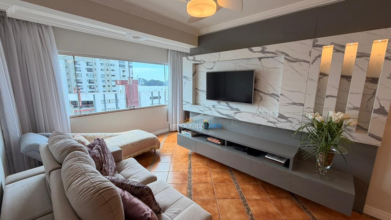 Apartamento para aluguel de temporada em Balneário Camboriú (Praia Central)
