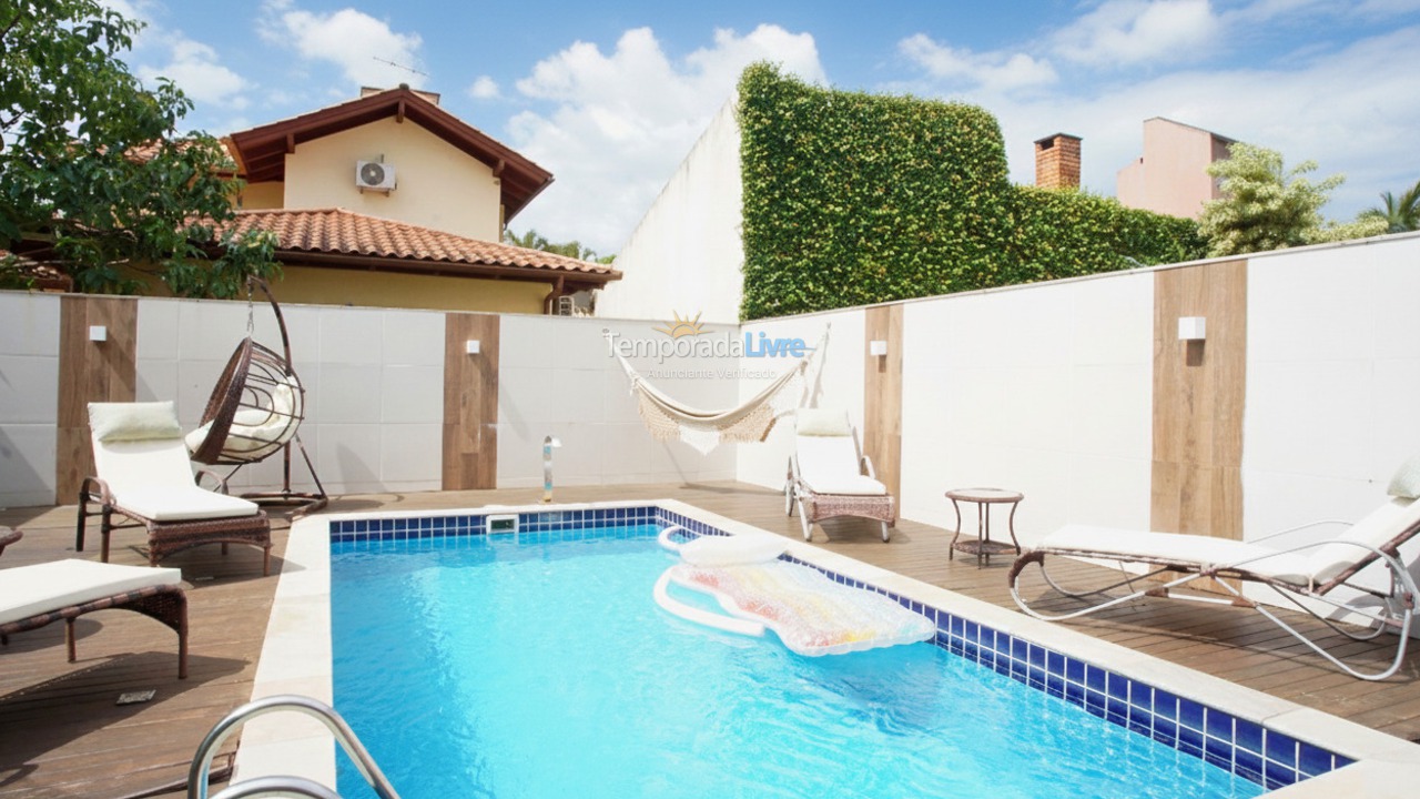 Casa para aluguel de temporada em Florianopolis (Jurerê Internacional)