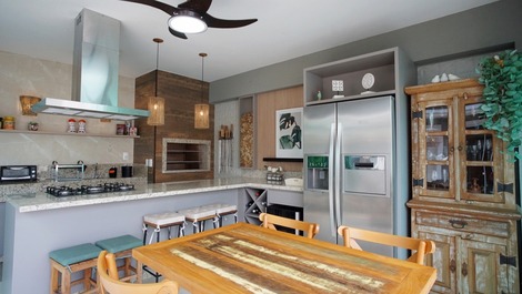 Casa de alto padrão em Jurere Internacional