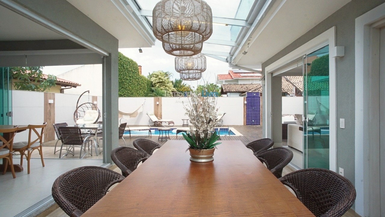 Casa para aluguel de temporada em Florianopolis (Jurerê Internacional)